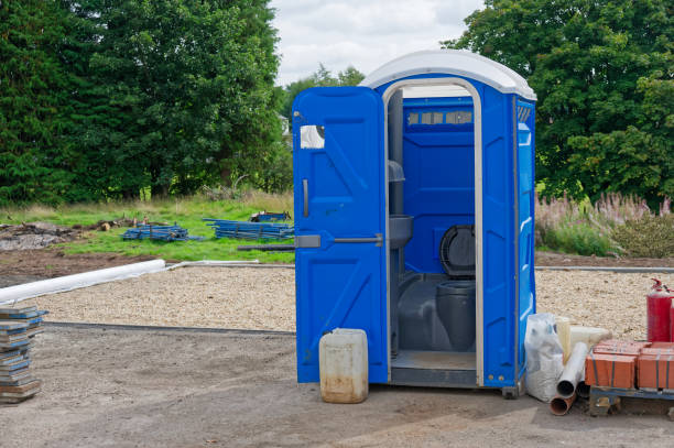 Best Portable Restroom Maintenance and Cleaning  in Islandia, NY